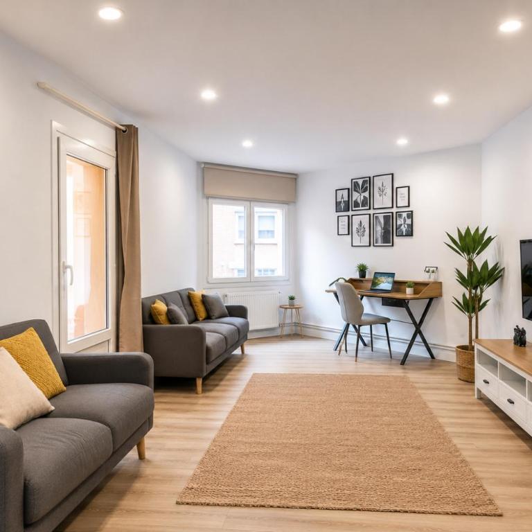 Luxury Old Town Apartment - Terrace and Private Parking - Two-Bedroom Apartment - 9