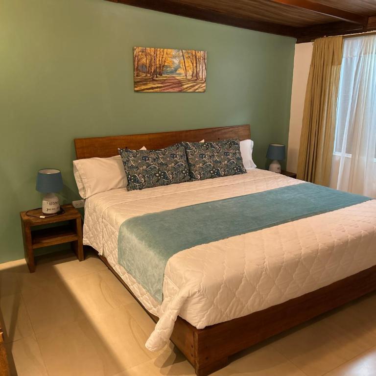Casa Verde Descanso 1 - Three-Bedroom House - 3