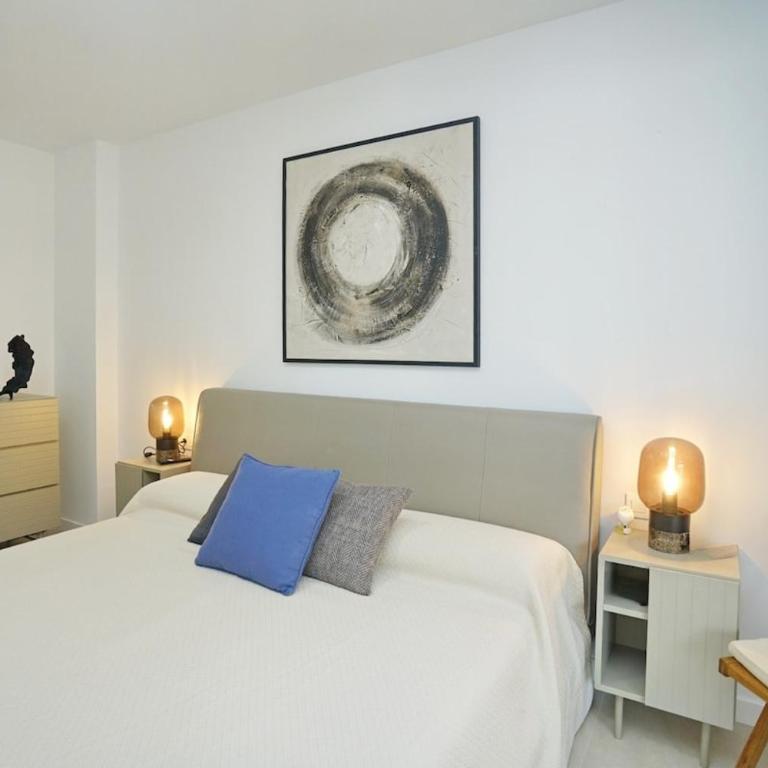 Luxury apartment just steps from the beach and marina - Casa de 3 dormitorios - 15