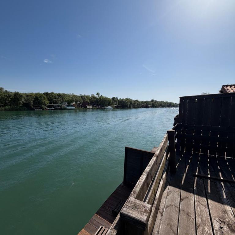 Sara Riverside Cottage - One-Bedroom House - 3