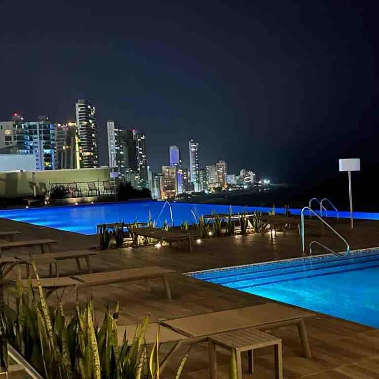 Bello apartamento con vista al mar exclusivas instalaciones - Two-Bedroom Apartment - 12