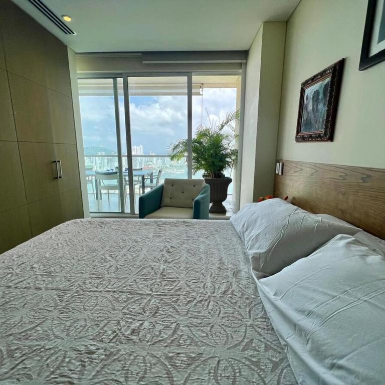 Elegante apartamento en bocagrande - Two-Bedroom Apartment - 3