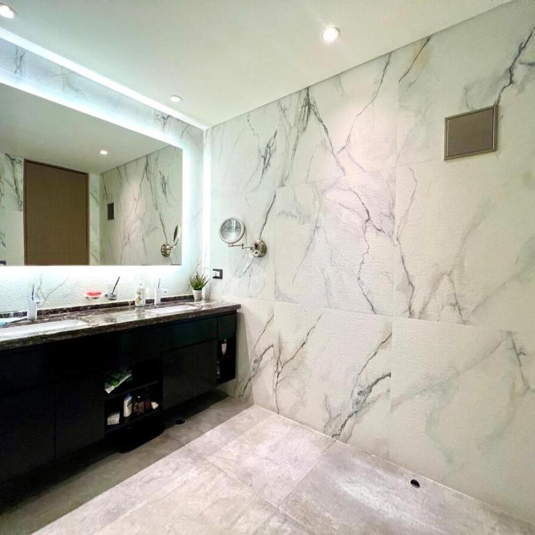 Elegante apartamento en bocagrande - Two-Bedroom Apartment - 10