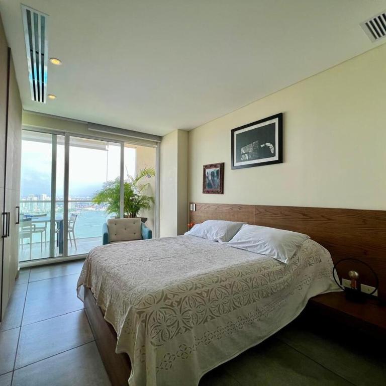 Elegante apartamento en bocagrande - Two-Bedroom Apartment - 11