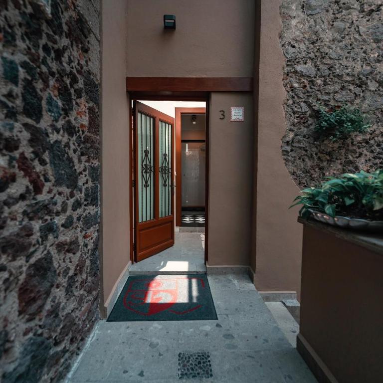 Antiguo Molino de San Jerónimo - Suite with Balcony - 3