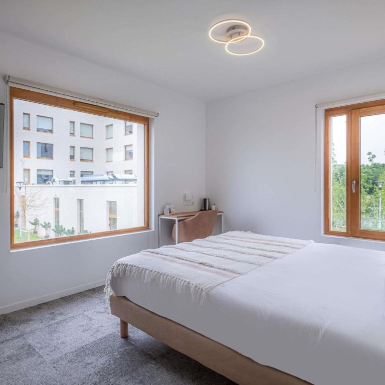 ibis Styles Amiens Sud - Chambre Supérieure Lit Queen-Size - 1