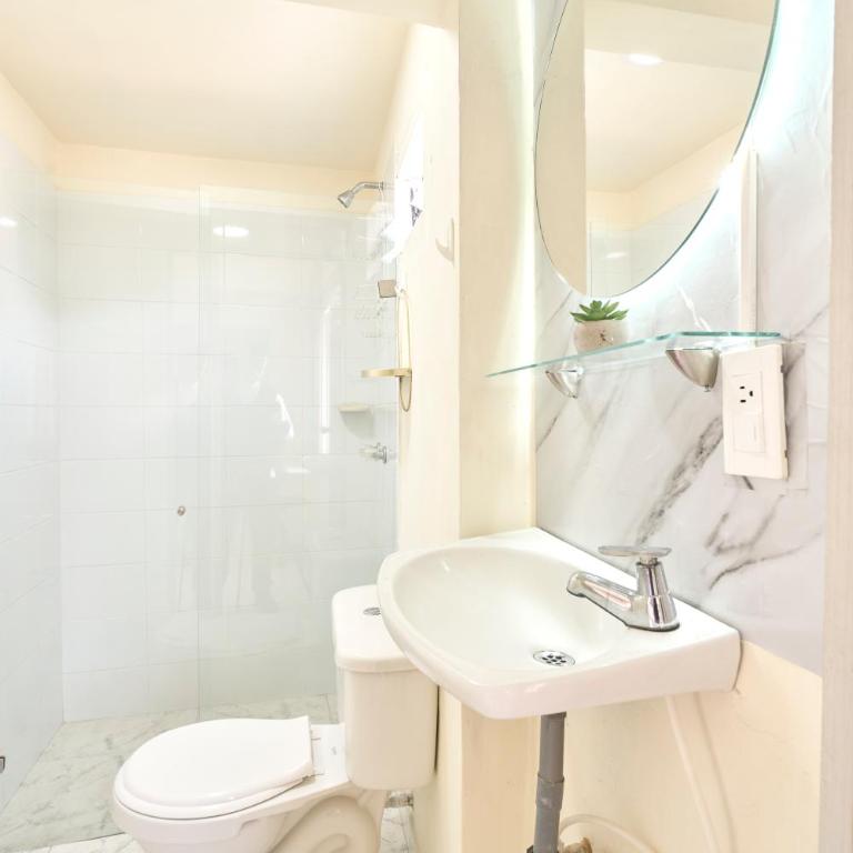 El Poblado Suites - Habitación cuádruple - 6