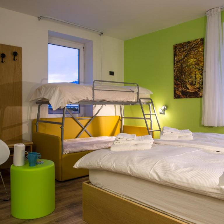 Alpencolor Hotel Tonale - Camera Familiare (2 Adulti + 1 Bambino) - 1