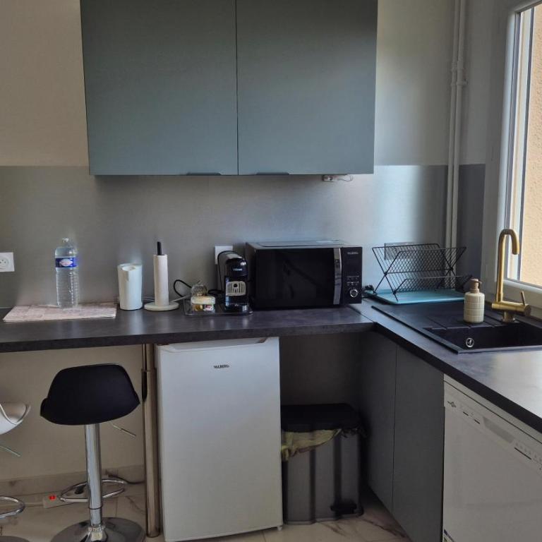 LE COCON Cozy studio, parking, stadium, and shops - Appartamento con 2 Camere da Letto - 4
