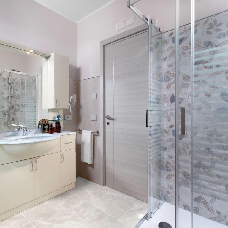 Villa Hemera - Mediterranean elegance with private jacuzzi and Capri views - Villa - 21