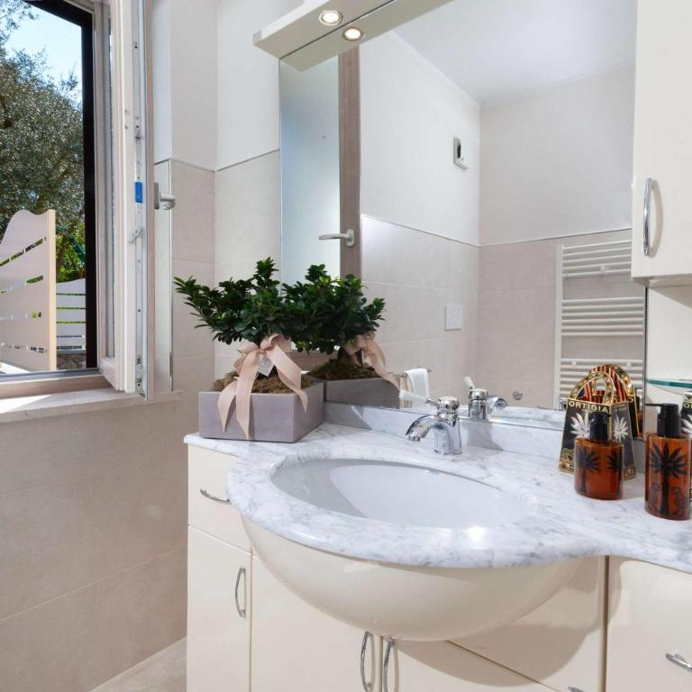Villa Hemera - Mediterranean elegance with private jacuzzi and Capri views - Villa - 27
