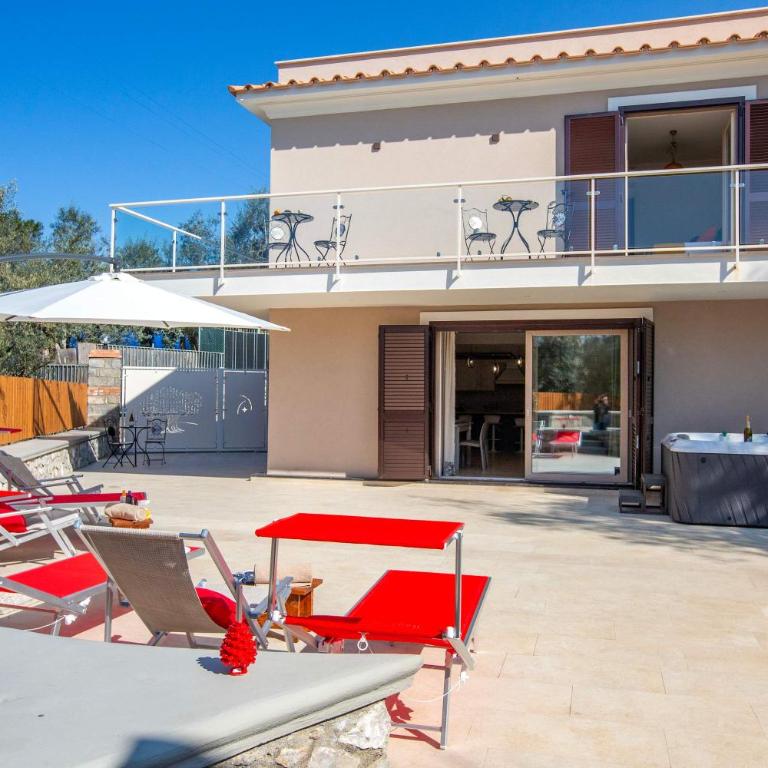 Villa Hemera - Mediterranean elegance with private jacuzzi and Capri views - Villa - 47