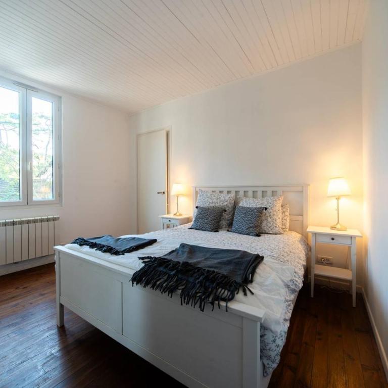CAPBRETON- Villa MOANA pour 10 personnes- Piscine chauffée et Jacuzzi- Wifi gratuit - Maison 5 Chambres - 13