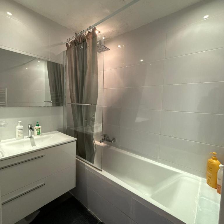 2-Bedroom Apartment in Cannes ,Terrace, 4 People, Beaches , Downtown - Appartement 2 Chambres - 12