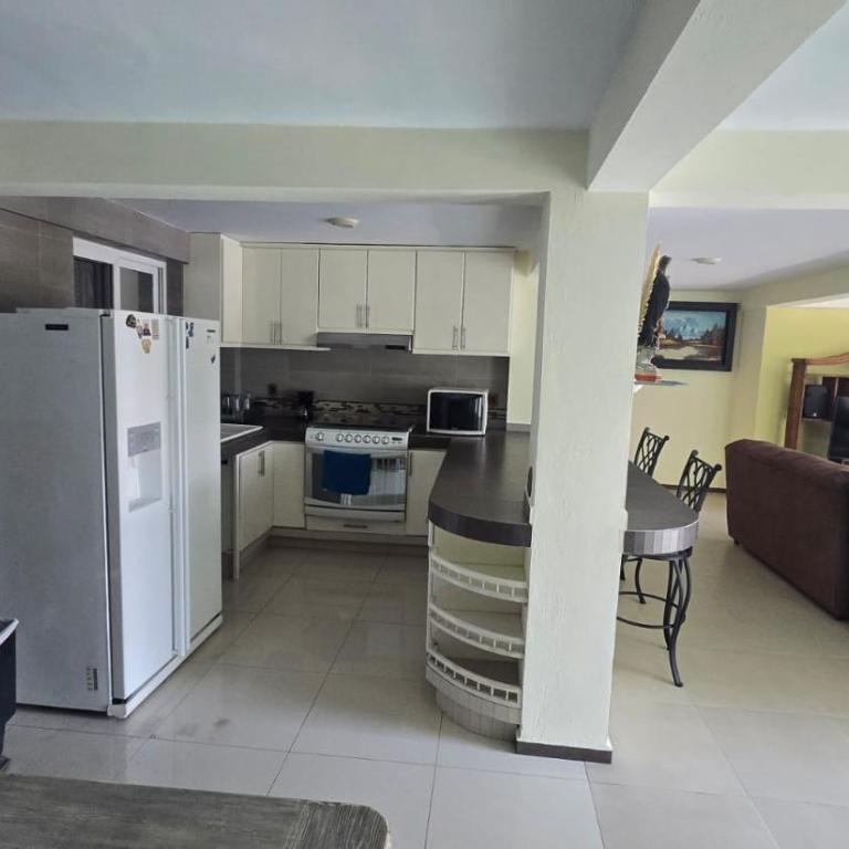 Bonito y Acogedor Departamento en Naucalpan - Three-Bedroom Apartment - 14