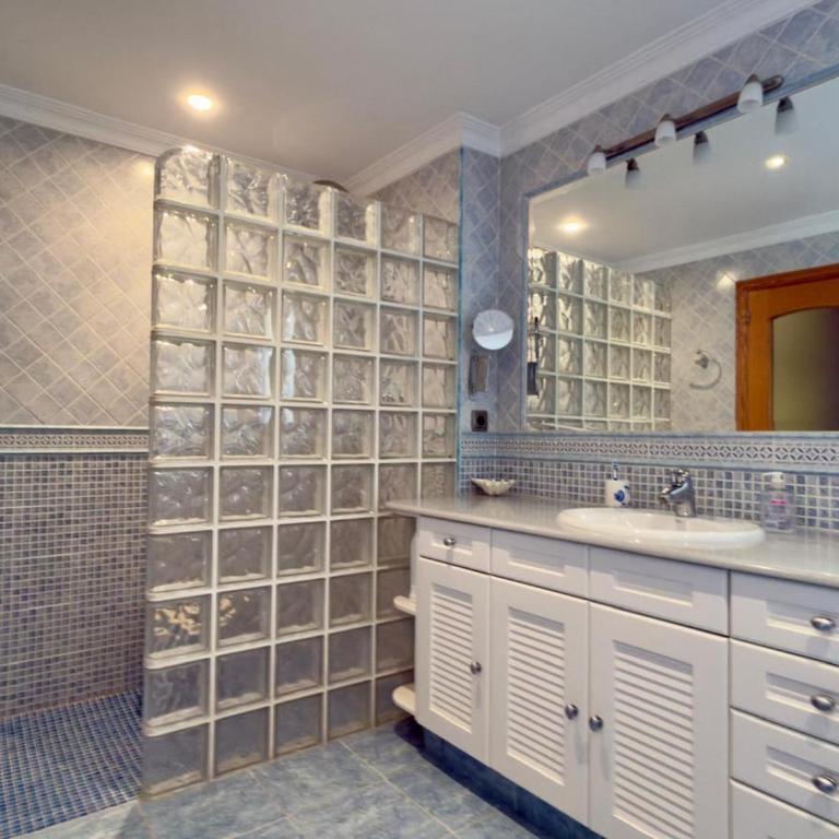 El Faro by Sun & Sea Homes - Three-Bedroom Villa - 18