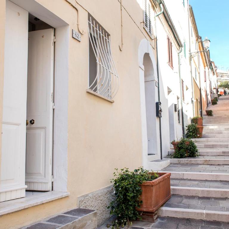 N141 - Numana, delizioso bilocale lungo la celebre Costarella - One-Bedroom Apartment - 1