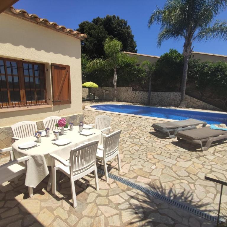 Villa Puig Rosell - Casa - 76