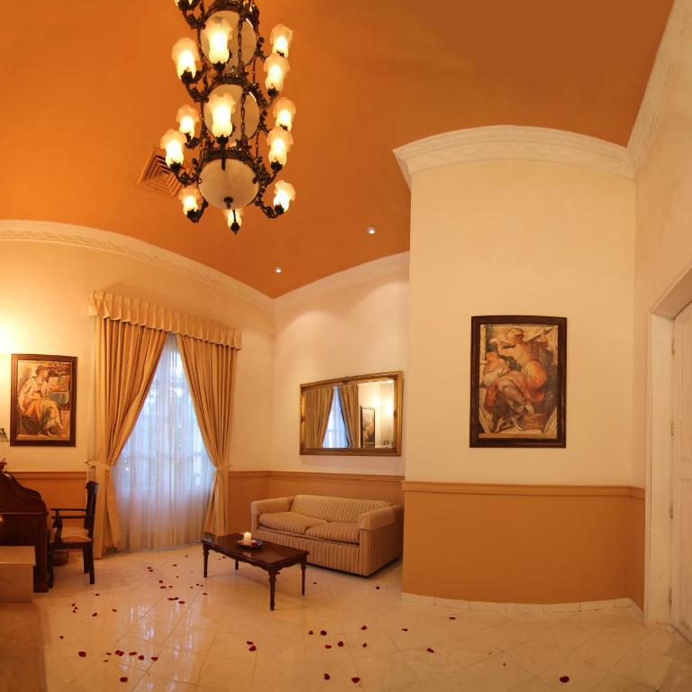 Hotel Boutique La Mision De Fray Diego - Master Suite with One King Bed & Spa Bath - Garden View - 2
