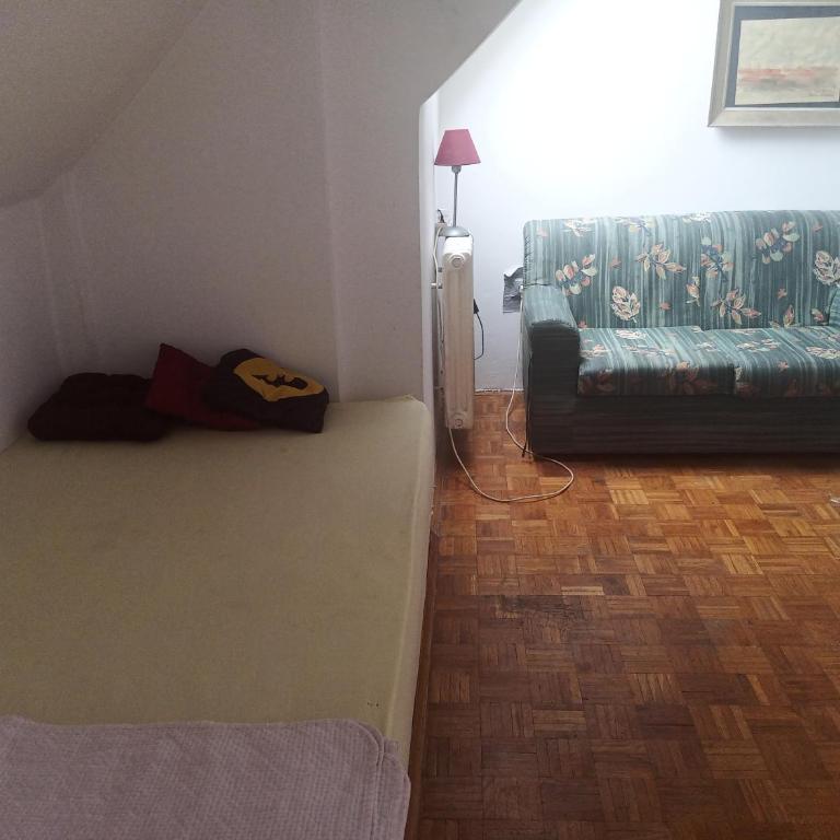 Popart flat share - Dvokrevetna Soba sa Bračnim Krevetom - 4