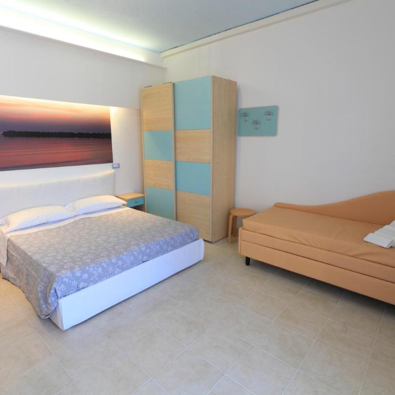 Art Hotel La Perla - Camera Tripla Superior con Vista Mare - 1