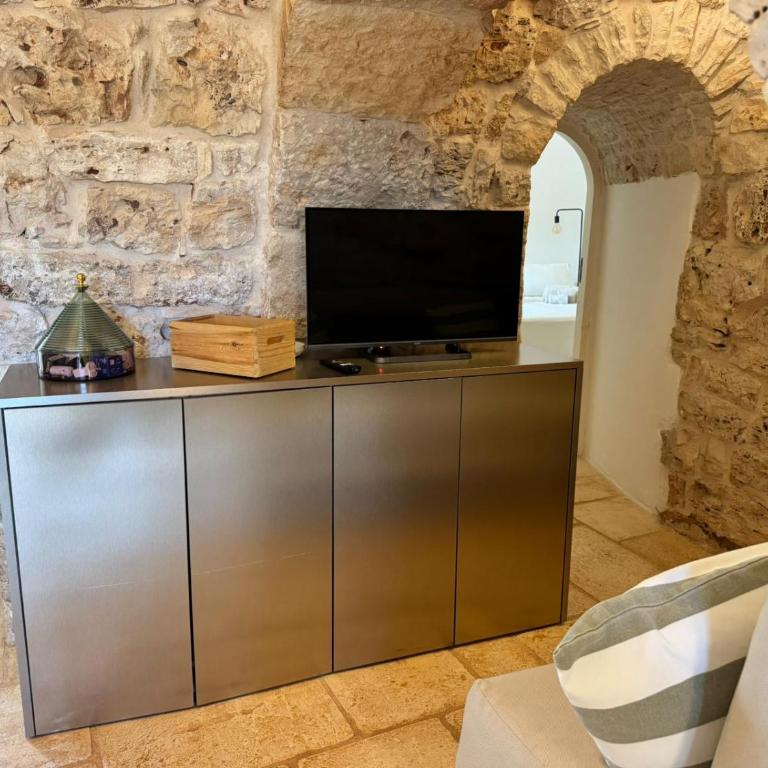 Valle d'Itria Private Pool - Trullo San Michele by Damastay - Three-Bedroom Apartment - 20