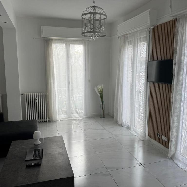 Apartment in center of Juan-les-Pins near sea - Appartement 2 Chambres - 15