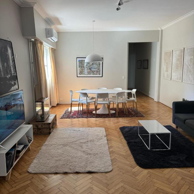 Comfortable, spacious and bright in Recoleta - Apartamento de 2 dormitorios - 1