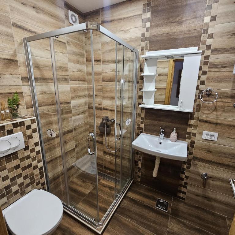 Rujan Apartments - Urban One-Bedroom Apartment - 9