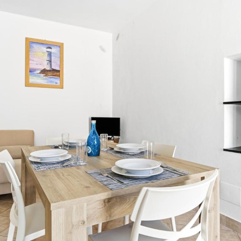 Hostdomus-Happy Holiday - Appartamento con 1 Camera da Letto e Terrazza - 12