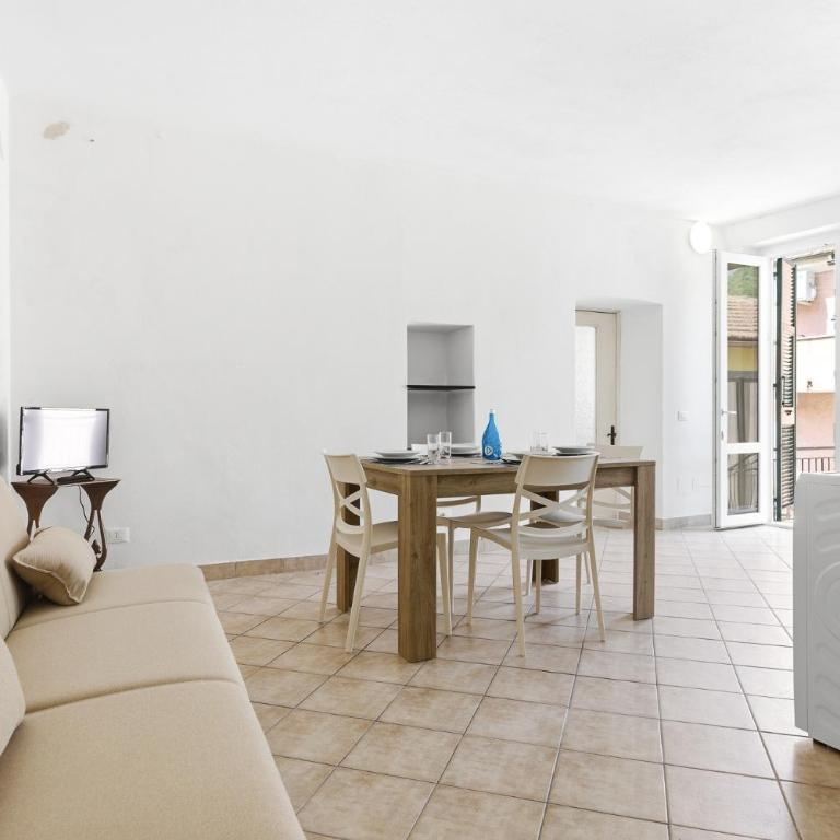 Hostdomus-Happy Holiday - Appartamento con 1 Camera da Letto e Terrazza - 4