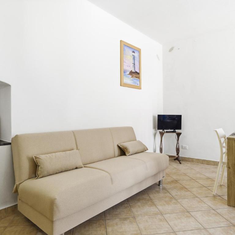 Hostdomus-Happy Holiday - Appartamento con 1 Camera da Letto e Terrazza - 13
