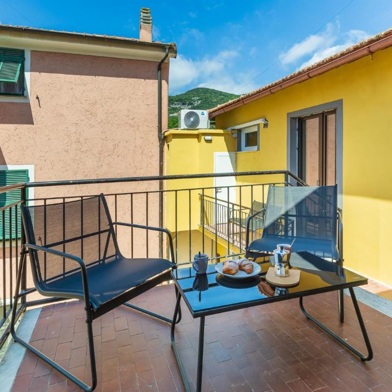 Hostdomus-Happy Holiday - Appartamento con 1 Camera da Letto e Terrazza - 1