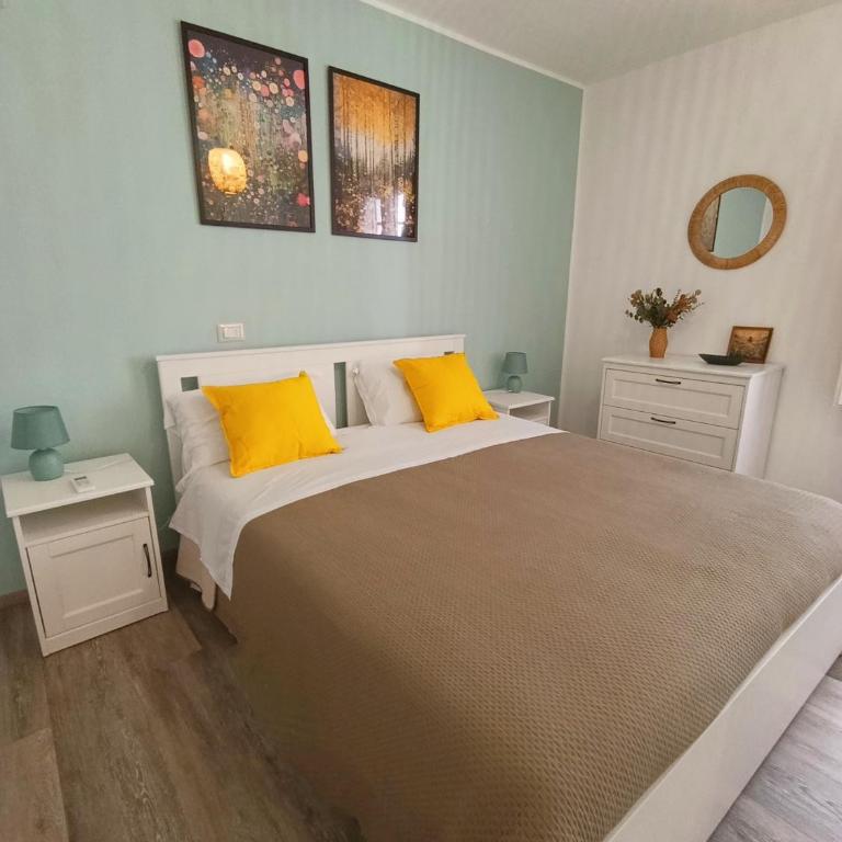 Sarahouse relax a due passi dal mare - Appartamento con 2 Camere da Letto - 1