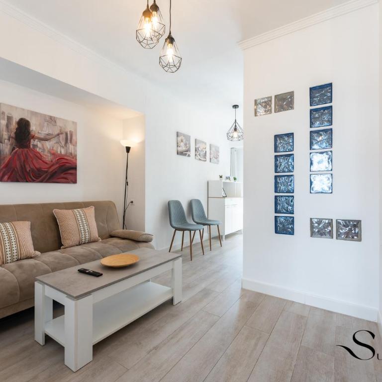 Beachfront Studio Sea Views & Pools REF022 - Apartamento Estudio con vistas al mar - 8