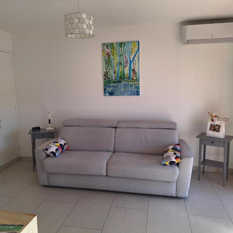 Studio lumineux parking privé 2mn plage et Sanary - Appartamento Monolocale con Letto Queen-Size - 4
