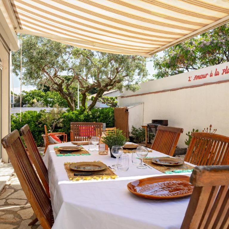 VILLA LES SALINES Maison de Vacances au Grau du Roi - One-Bedroom Apartment with Garden - 28