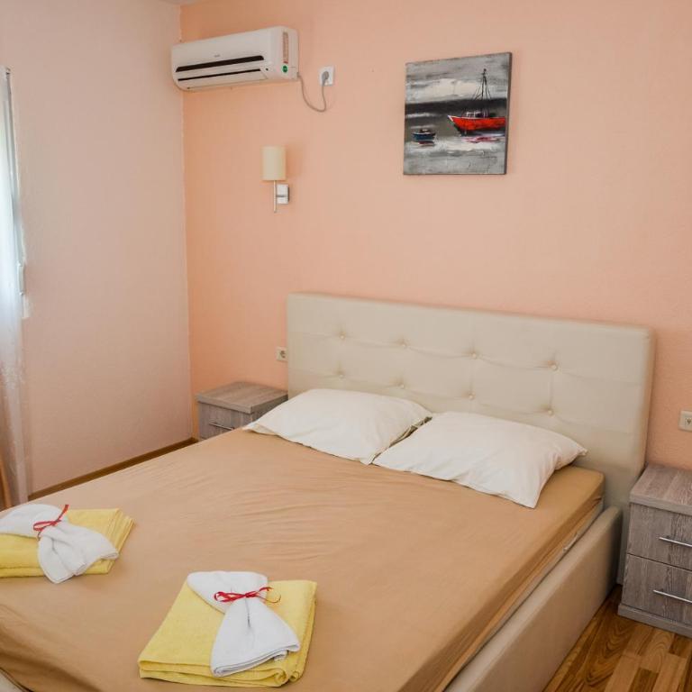 Apartments Paradise - Apartman sa 2 Spavaće Sobe i Balkonom - 10