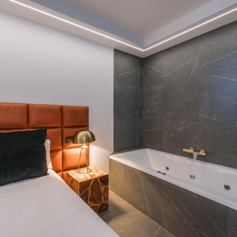 Poem Suites by Airnest - Suite Superior con bañera de hidromasaje - 1