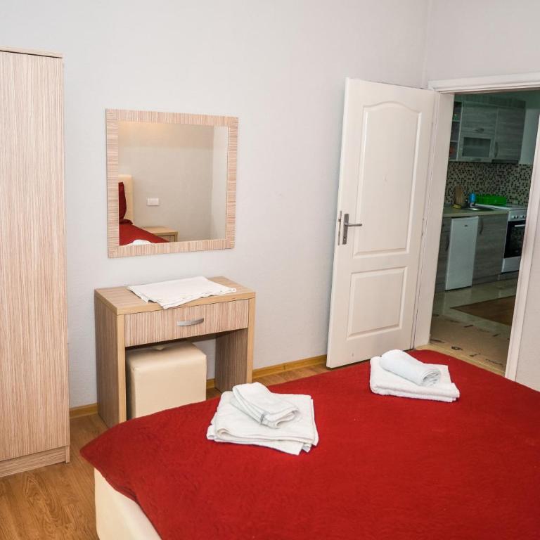Apartments Paradise - Apartman sa 2 Spavaće Sobe i Balkonom - 4