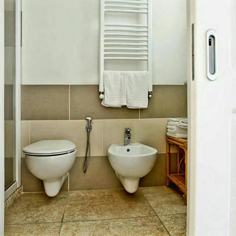 Domus Dejana - Camera Tripla con Balcone - 6