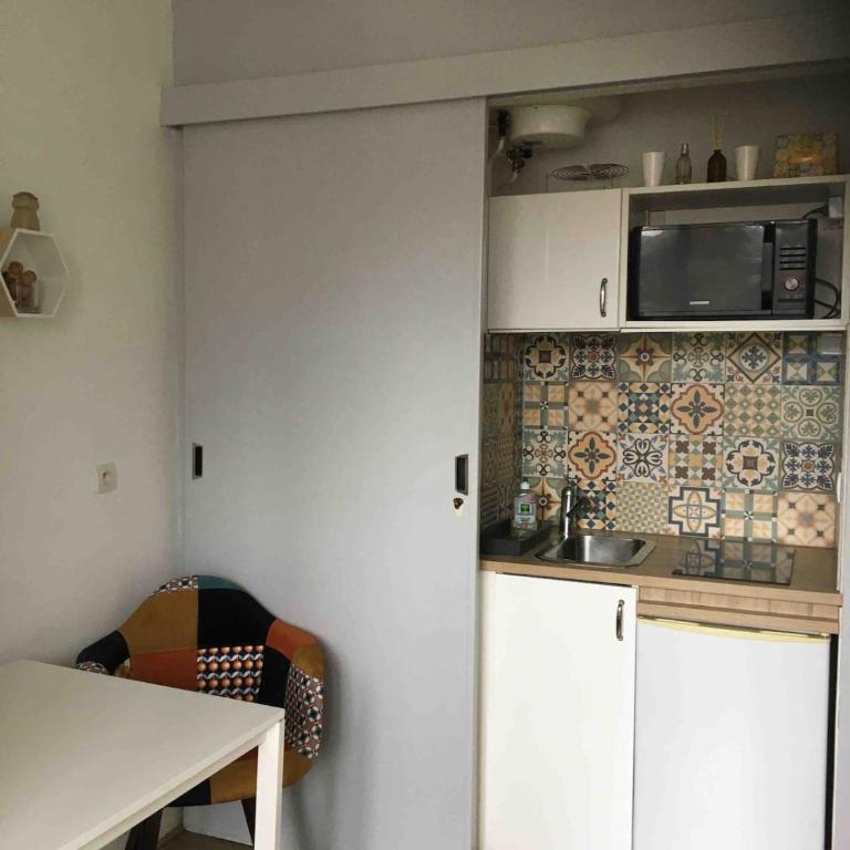 Reims Cathedral City center - One-Bedroom Apartment - 3