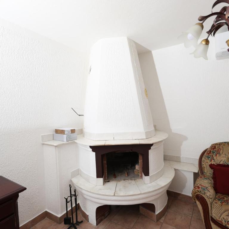 Bella holiday home Komadić prirode,mira,pravoga sela u neposrednoj blizini centra Banjaluke 4 km Garaža 4 sobe - Vila - 28