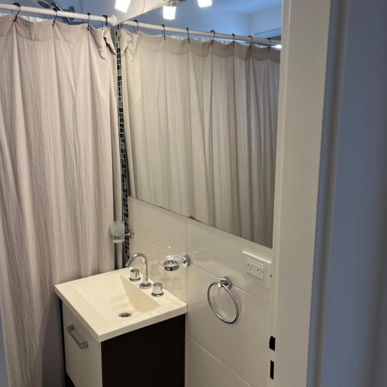 Departamento moderno, Céntrico, Zona de Hospitales - Apartamento de 1 dormitorio - 14
