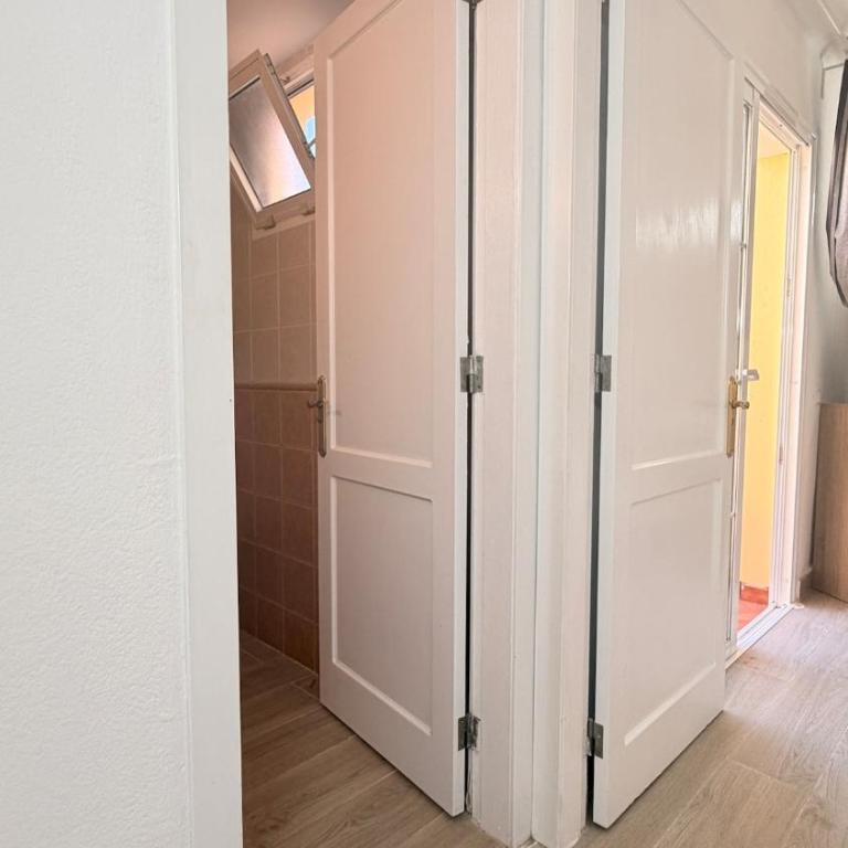 106 Sonemar by lucaproperties - One-Bedroom House - 16