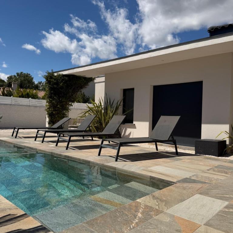 Villa spacieuse piscine 350 m de la plage - Three-Bedroom Villa - 4