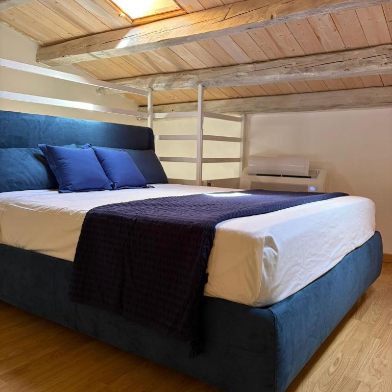 Abracadabra Hidden Garden - Two-Bedroom House - 31