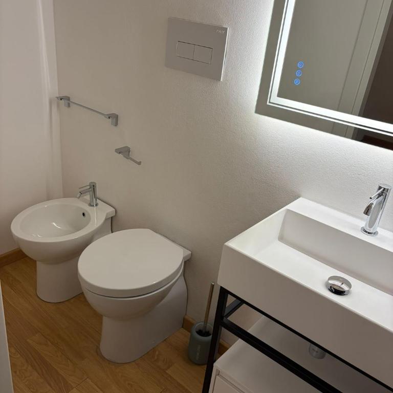 Abracadabra Hidden Garden - Two-Bedroom House - 38
