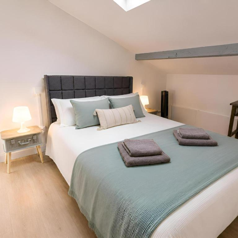Ático con encanto 3 habitaciones dobles San Lorenzo - Apartamento de 3 dormitorios - 8