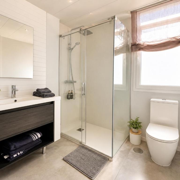 Luxury Penthouse with private pool, seaview solarium BBQ, Gym, paddle and free parking - Magnolia Properties - Apartamento - 9